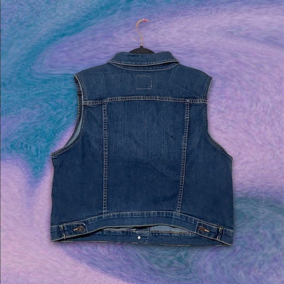 ♥︎ Old Navy Jean Vest ♥︎ - Picture 3 of 5